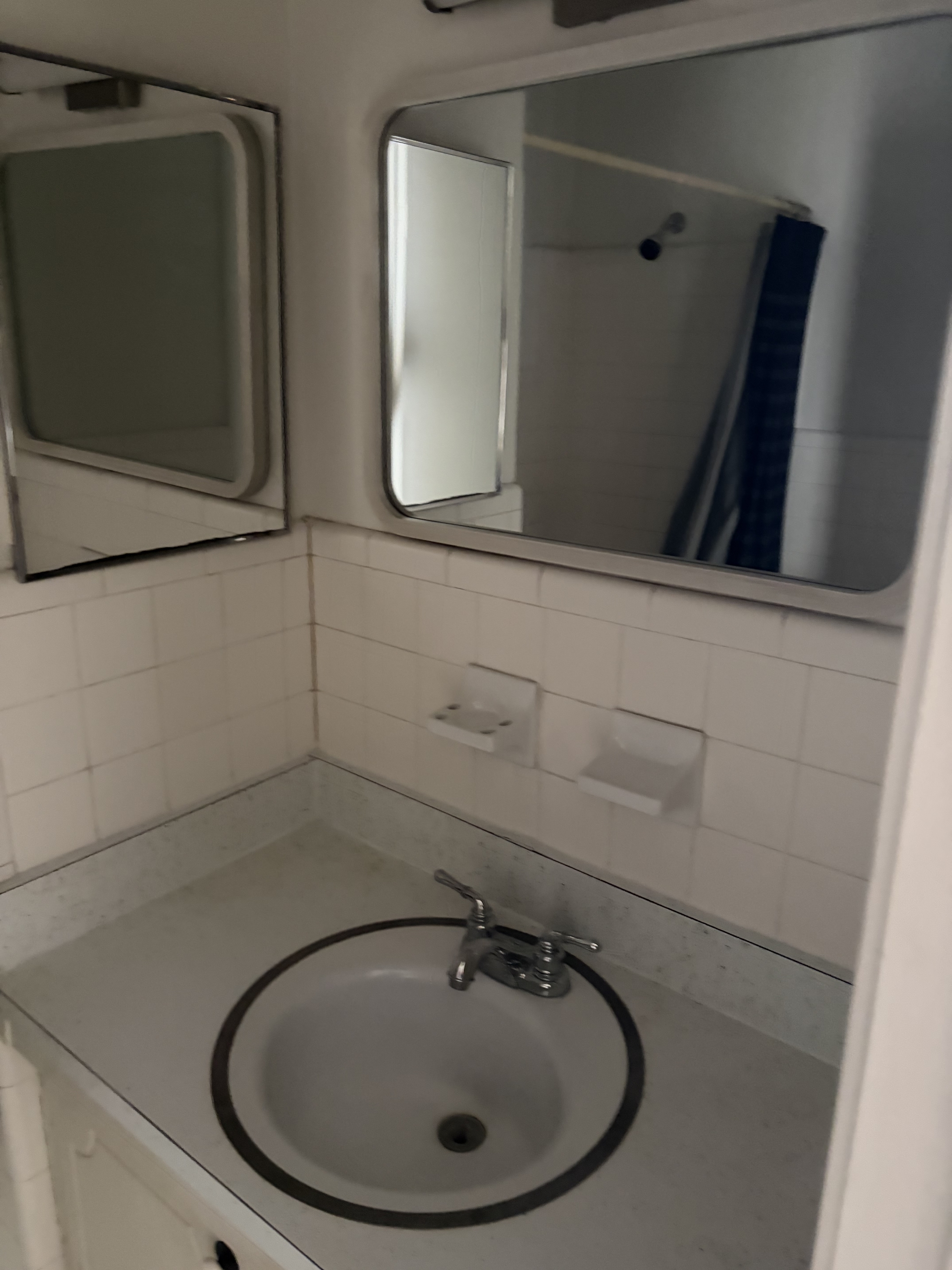 1113 Southwest McFarlane Avenue - 2