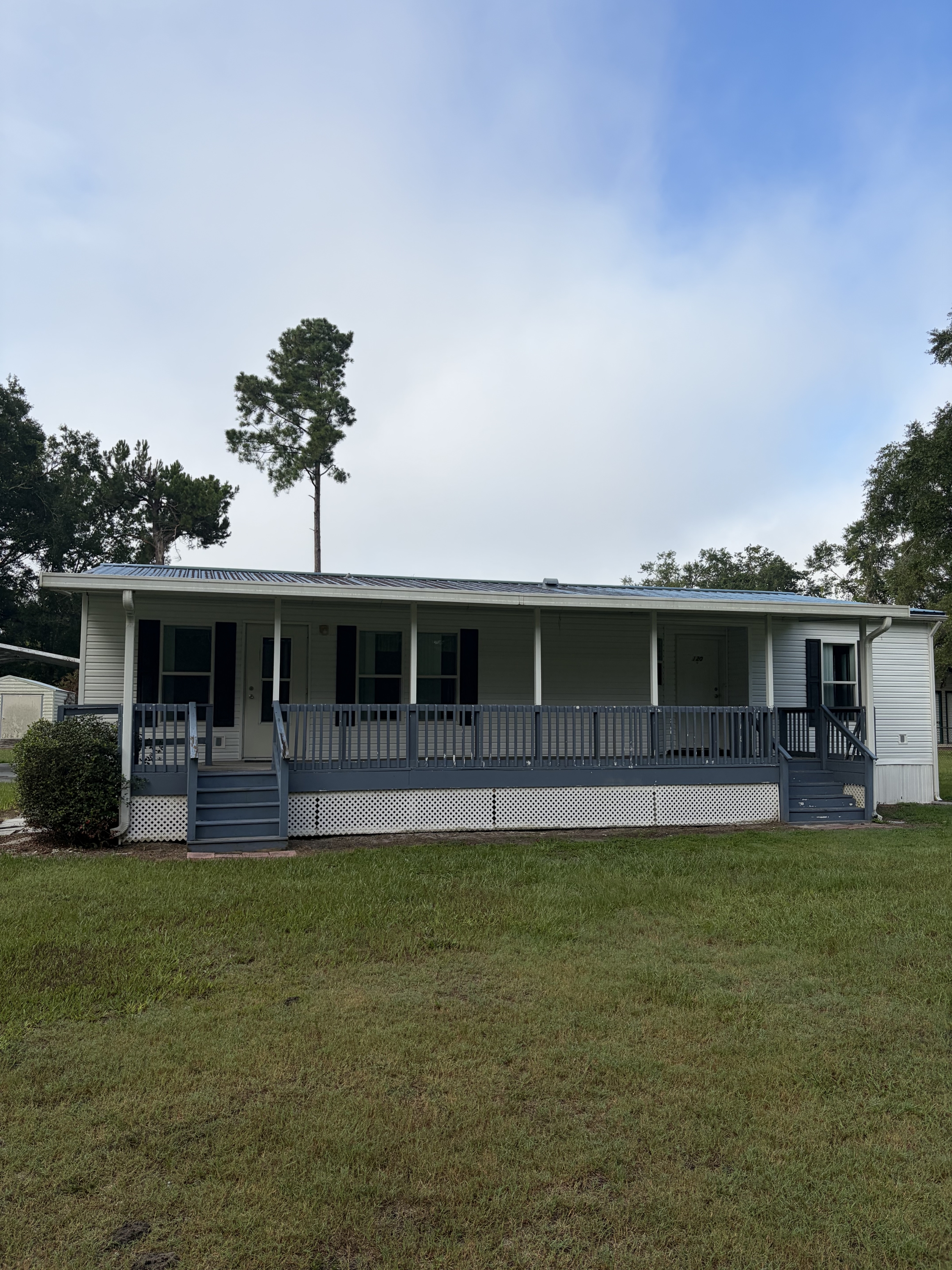 120 Southwest McGriff Lane